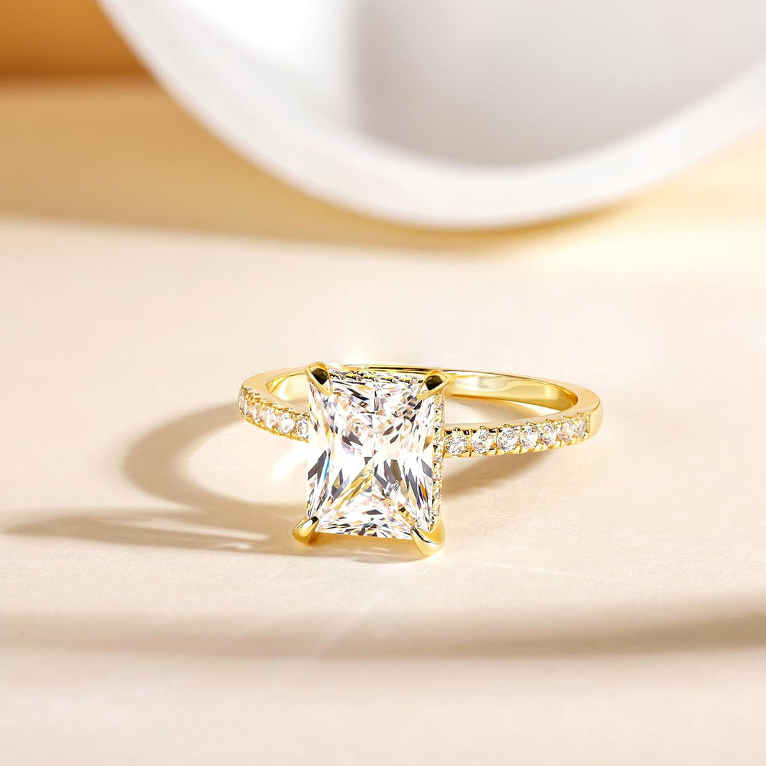 New Summer Rectangular White Diamond Ring With Side Stones, Four-Prong Light Luxury Jewelry